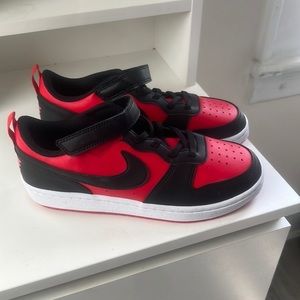 BRAND NEW KIDS NIKE LOW DUNKS SIZE 3Y
